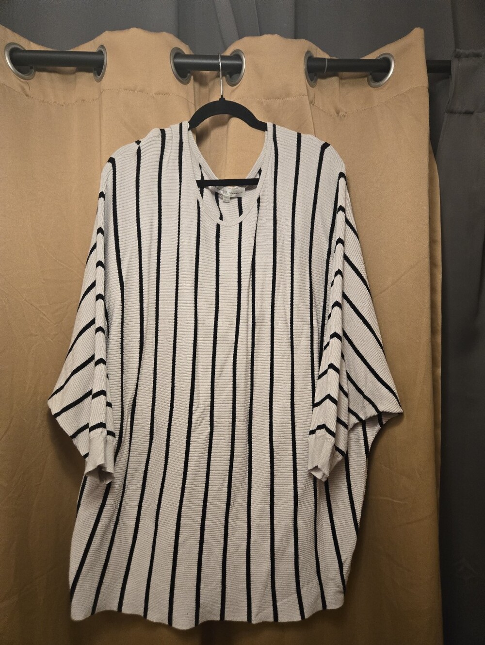 Chelsea & Theodore Tan Short-Sleeve Shirt with Black Vertical Stripes 3x